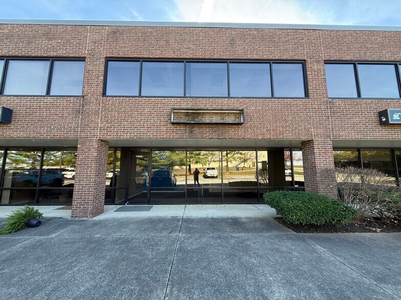 11834 Capital Way, Louisville, KY for lease - Building Photo - Image 2 of 15