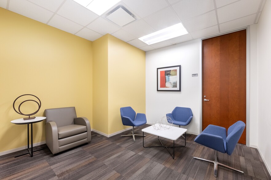 2 Fitzalan Rd, Cardiff for lease - Interior Photo - Image 3 of 10