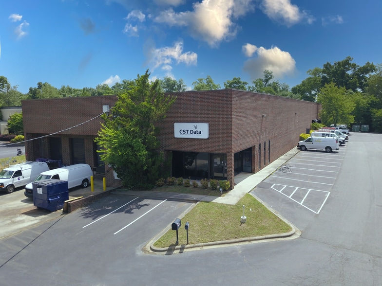 10725 John Price Rd, Charlotte, NC for lease - Building Photo - Image 2 of 4