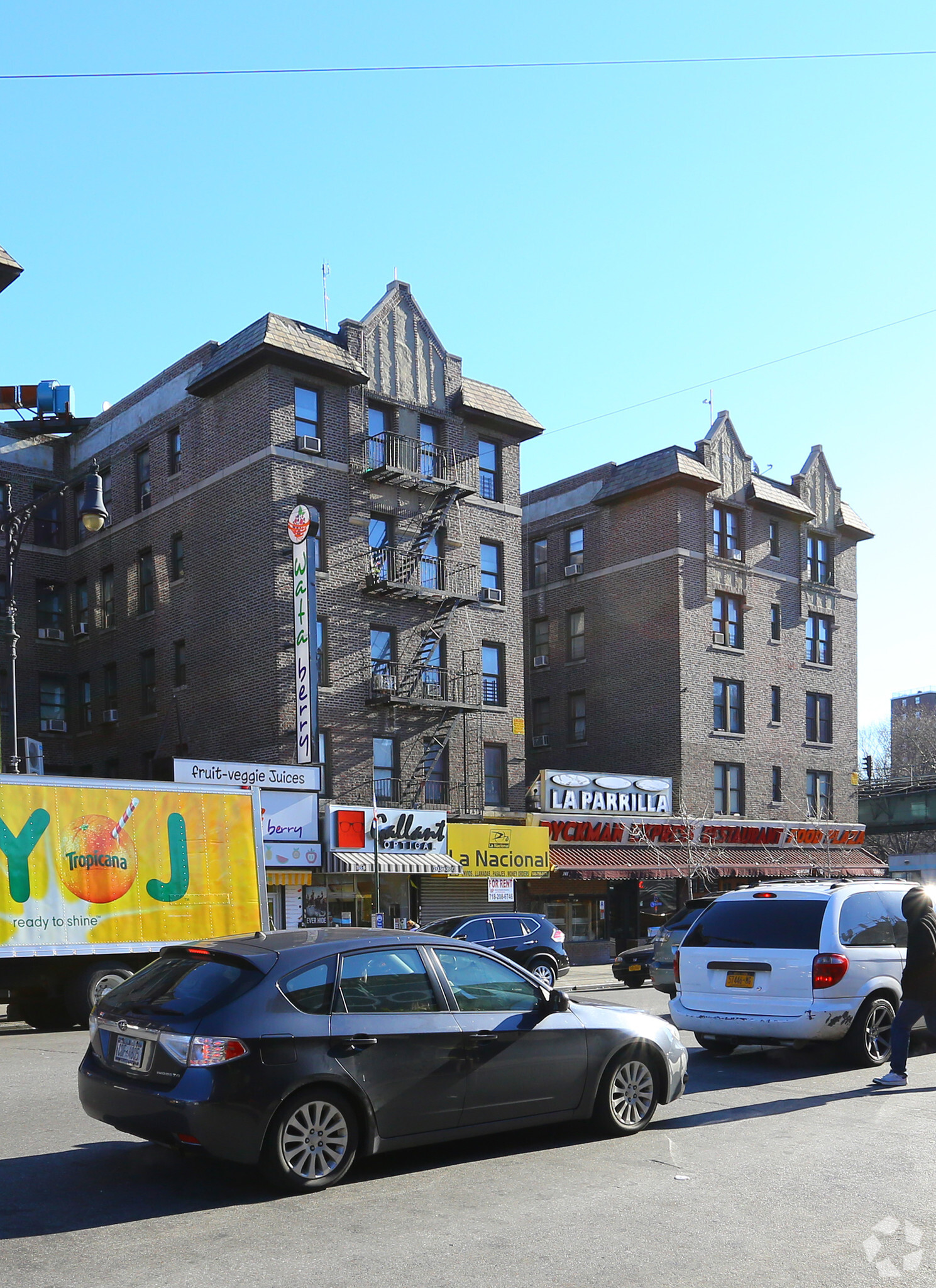 101-111 Dyckman St, New York, NY à louer Photo principale- Image 1 de 5