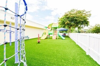 1700-1896 NW 122 Ter, Pembroke Pines, FL à louer Photo intérieure- Image 1 de 3