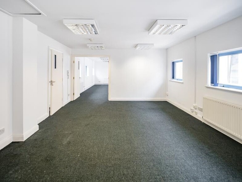 10 Bradley St, Manchester for lease - Building Photo - Image 1 of 8