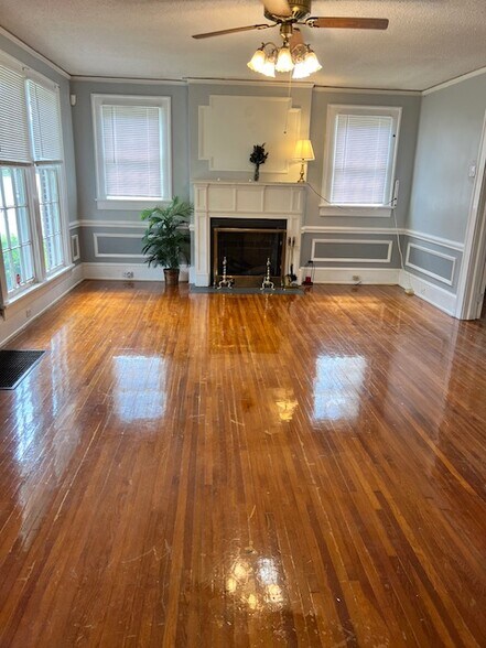 501 W Garrison Blvd, Gastonia, NC à louer - Photo intérieure - Image 2 de 15