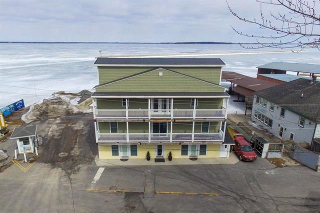 335-337 Club St, Cape Vincent, NY for sale - Building Photo - Image 1 of 1