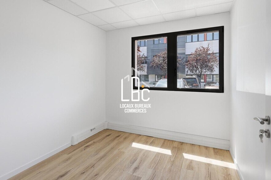 275 Boulevard Marcel Paul, Saint-Herblain à louer - Photo du bâtiment - Image 3 de 5