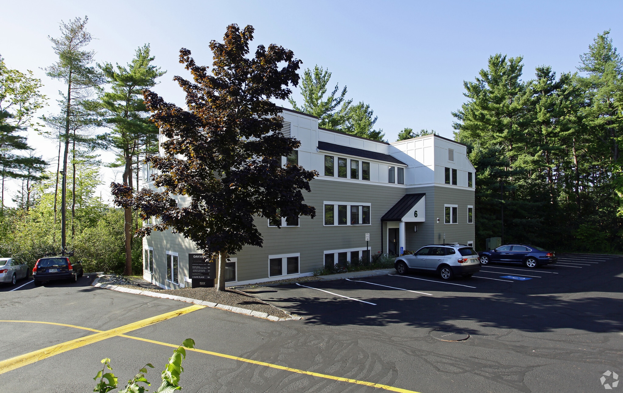 6 Greenleaf Woods Dr, Portsmouth, NH for sale Primary Photo- Image 1 of 5