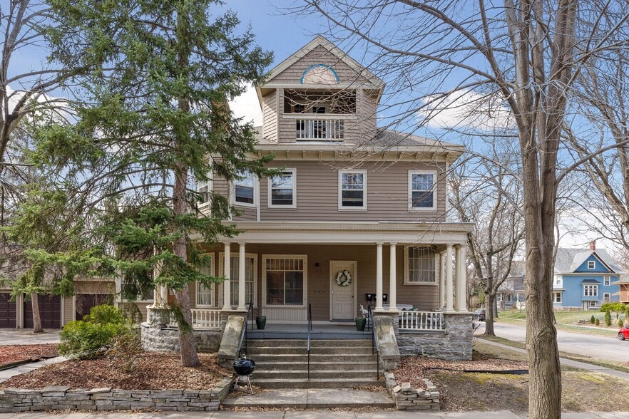 197 Kent St, Saint Paul, MN à vendre - Photo du bâtiment - Image 2 de 86