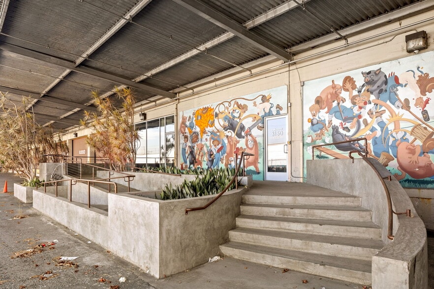 3150 E 46th St, Los Angeles, CA for lease - Primary Photo - Image 1 of 42