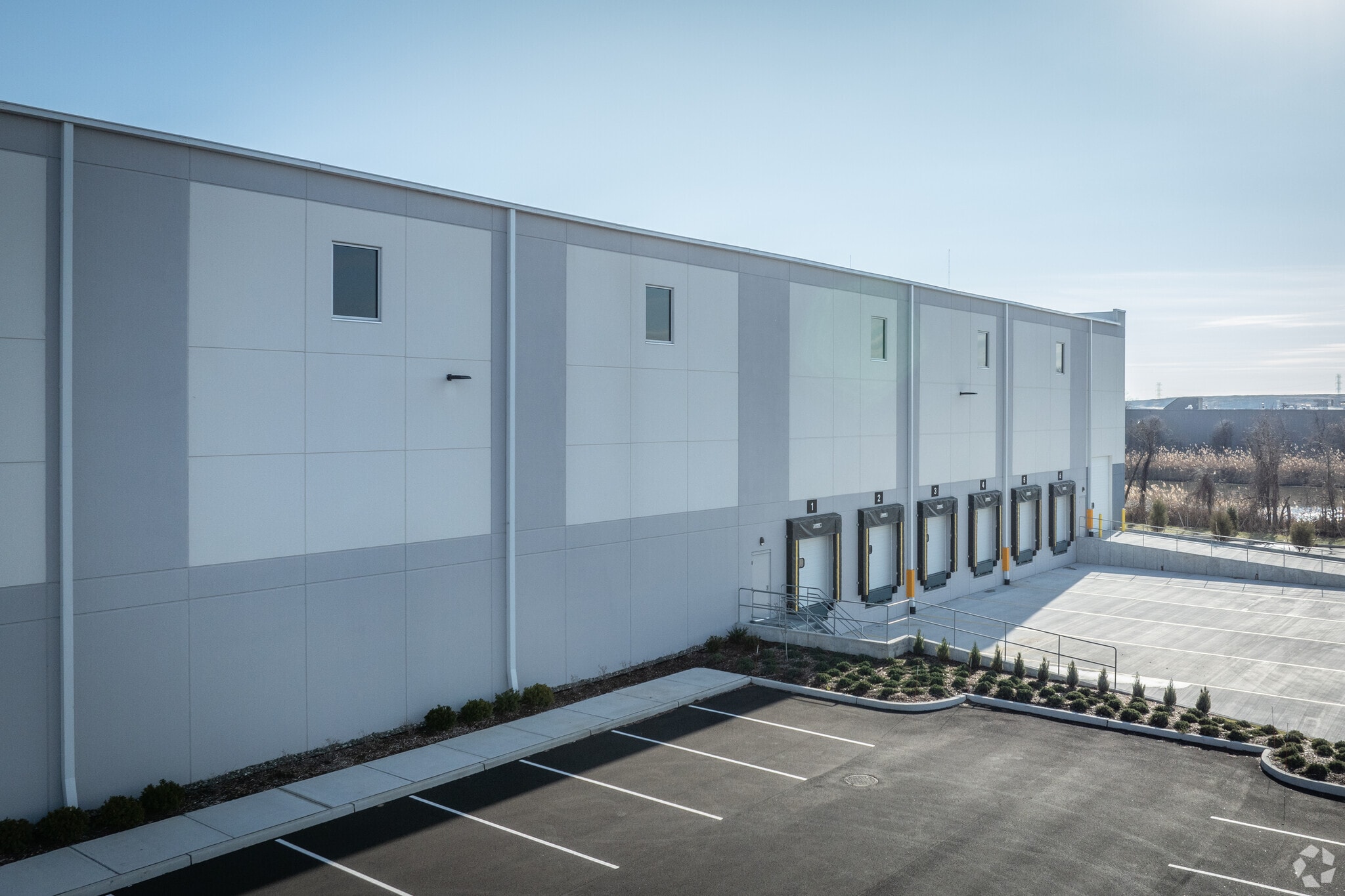 1200 Wall St W, Lyndhurst, NJ for lease Building Photo- Image 1 of 4