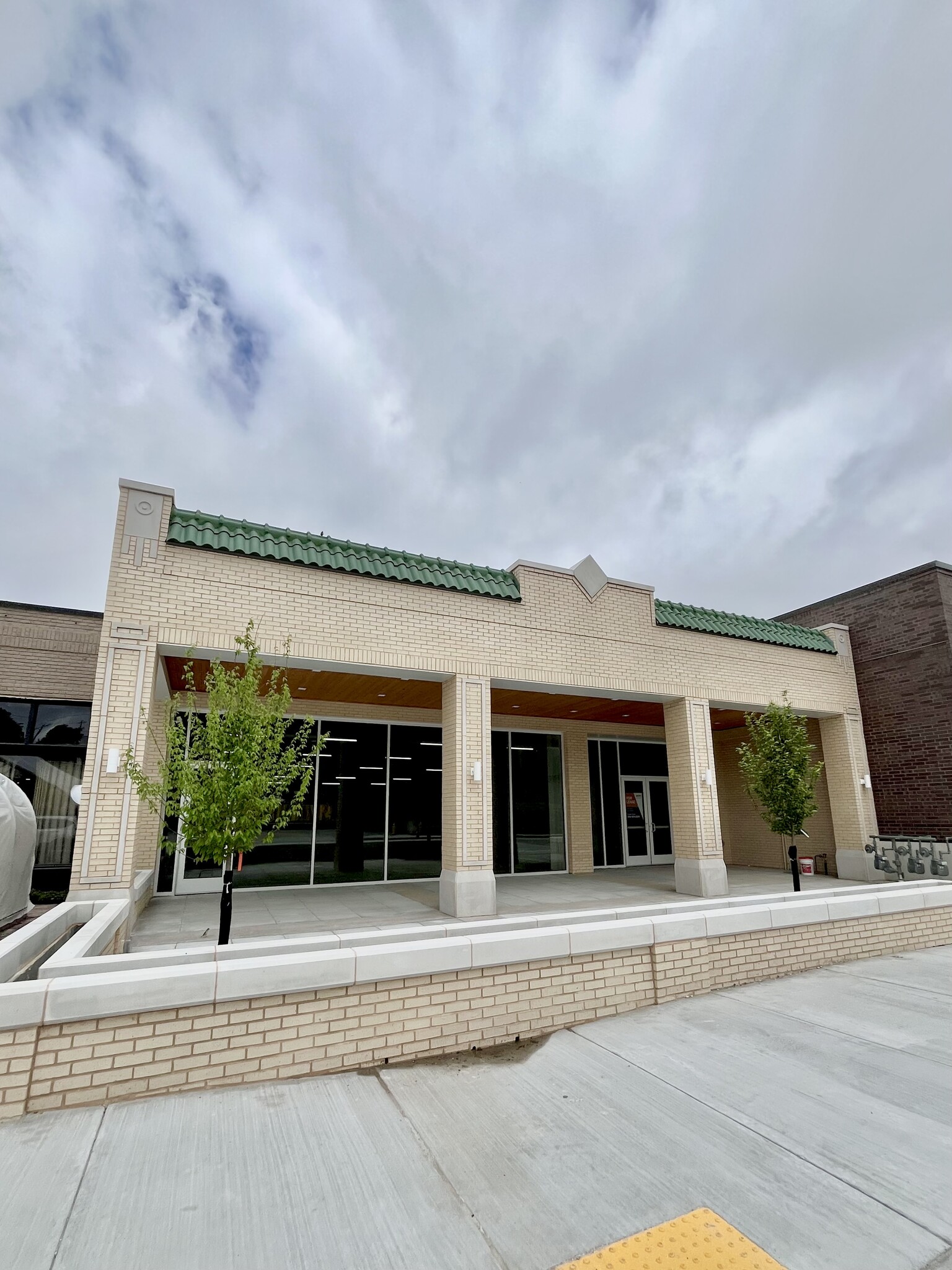 1738 S Boston Ave, Tulsa, OK for lease Primary Photo- Image 1 of 8