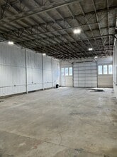 10645 NW 318th Pl, North Plains, OR for lease Interior Photo- Image 2 of 2