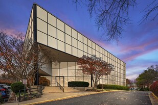 Shawnee Executive Center - Garderie