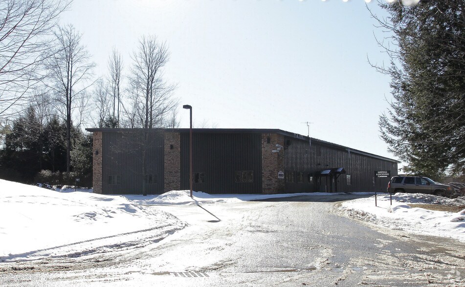 17 Downing Three, Pittsfield, MA à vendre - Photo du bâtiment - Image 2 de 2