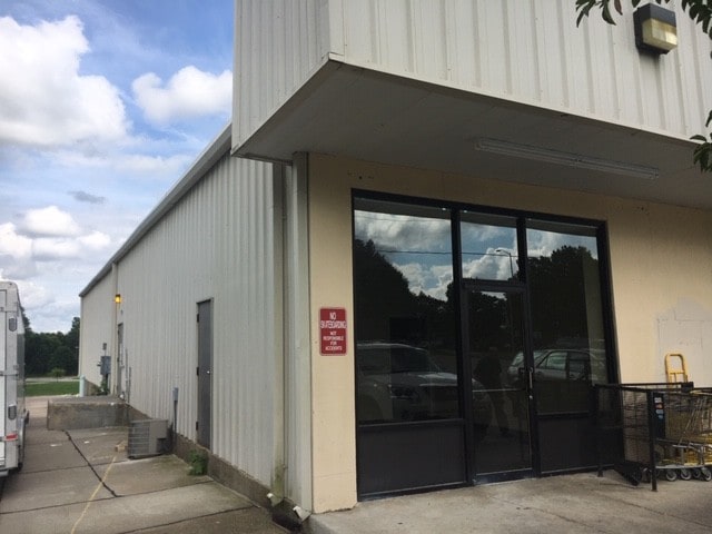 702 S Webster St, Spring Hill, KS for lease - Building Photo - Image 2 of 8