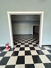 201 Enterprise Row, Conroe, TX for lease Interior Photo- Image 2 of 3