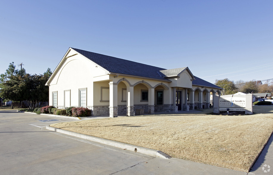 104 W 41st St, Sand Springs, OK à vendre - Photo principale - Image 1 de 1