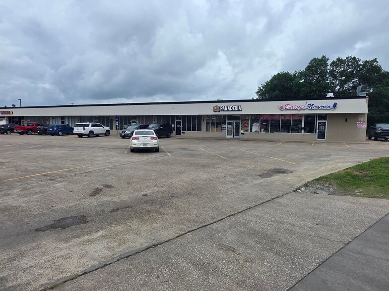701 Military Pky, Mesquite, TX for lease - Building Photo - Image 1 of 6