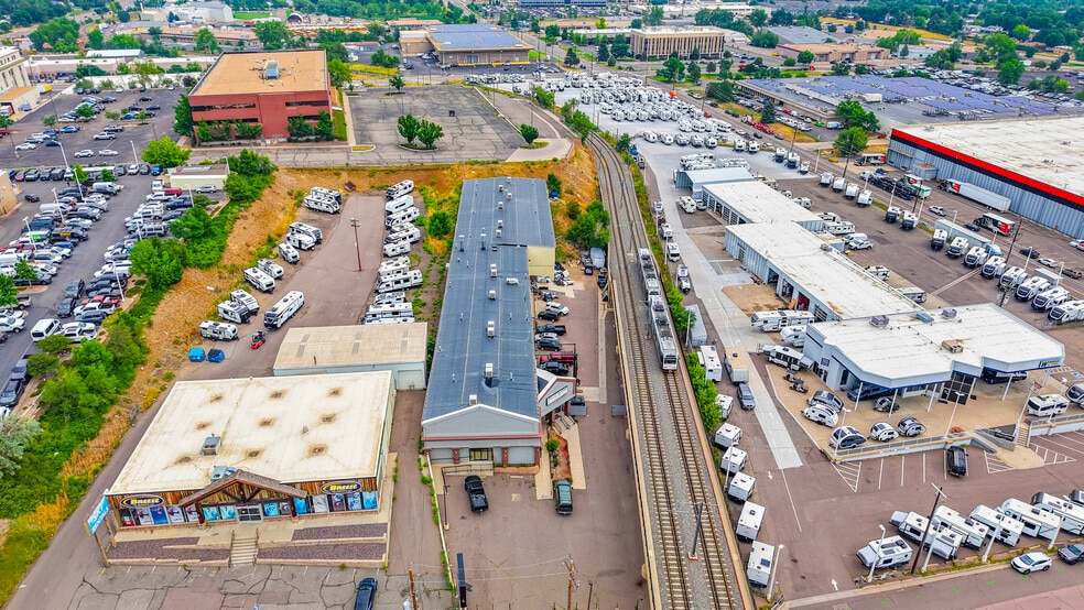 11305 W 6th Ave, Lakewood, CO for lease - Building Photo - Image 3 of 15