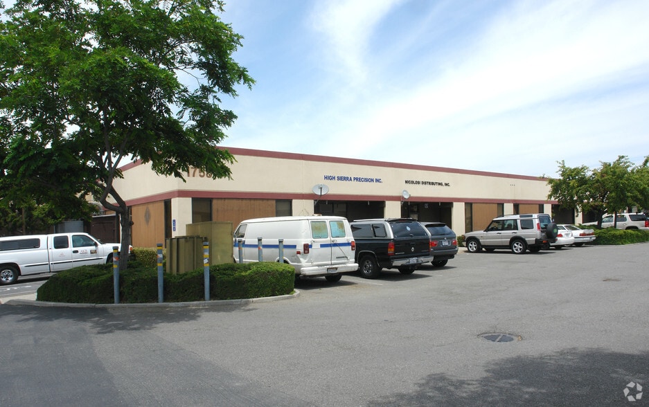 1758 Junction Ave, San Jose, CA à louer - Photo du bâtiment - Image 2 de 6