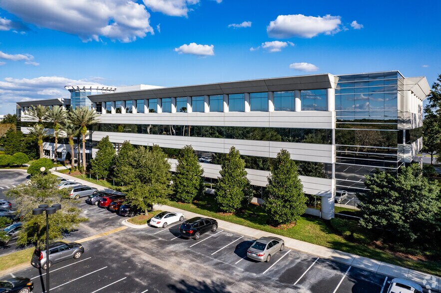 901 International Pky, Lake Mary, FL for lease - Building Photo - Image 1 of 6
