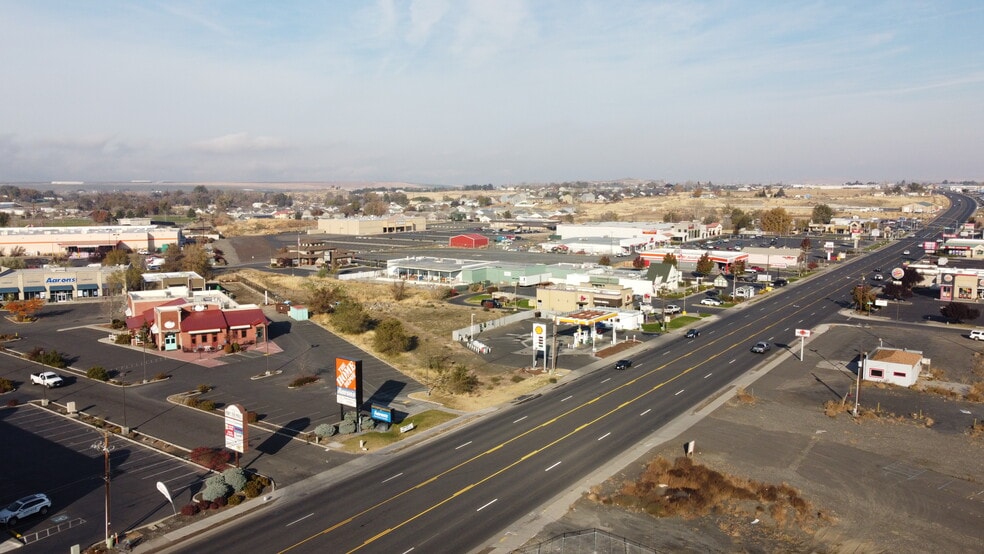 1619 N 1st St, Hermiston, OR for lease - Building Photo - Image 2 of 9