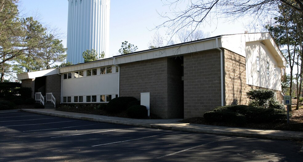 103 Baines Ct, Cary, NC à louer - Photo du bâtiment - Image 2 de 11
