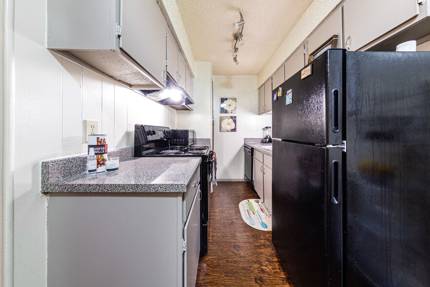 3200 Finfeather Rd, Bryan, TX à vendre - Photo int rieure - Image 1 de 1