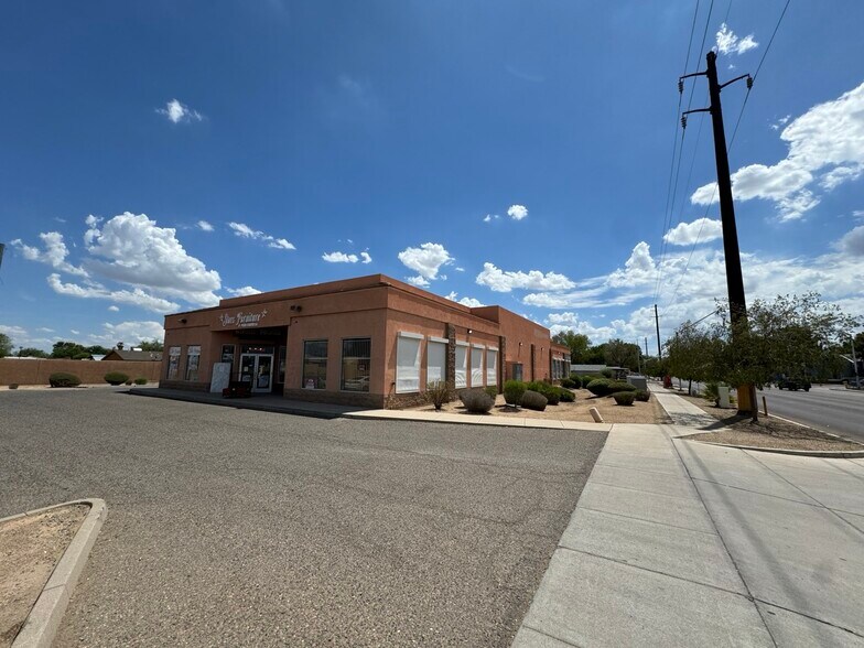 6642 W Maryland Ave, Glendale, AZ à louer - Photo du bâtiment - Image 3 de 4