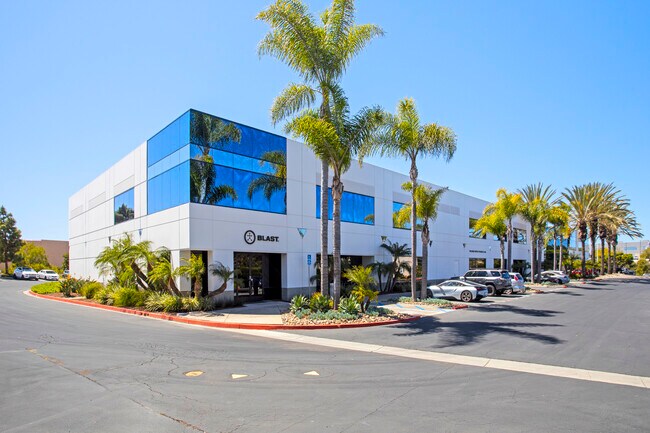 Plus de détails pour 5803 Newton Dr, Carlsbad, CA - Flex à vendre