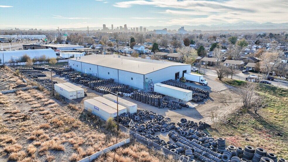 4970 Cook St, Denver, CO à louer - Photo du bâtiment - Image 2 de 3