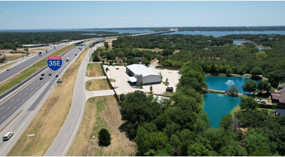 8560 Interstate 35, Hickory Creek, TX à louer - Photo du bâtiment - Image 2 de 7