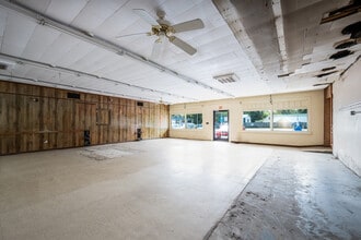 121 Thompson St, Pittsboro, NC for lease Building Photo- Image 1 of 8