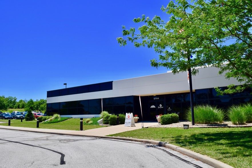 6705 Keaton Corporate Pky, O'Fallon, MO for lease - Building Photo - Image 3 of 5