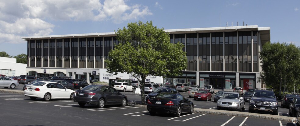 700 White Plains Rd, Scarsdale, NY à louer - Photo du bâtiment - Image 3 de 9