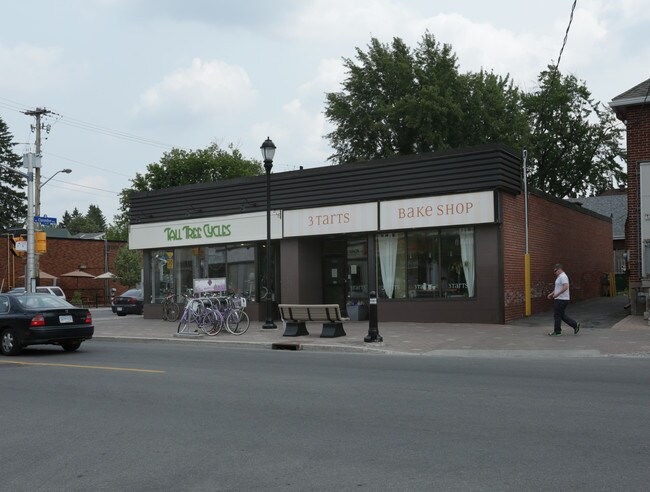 Plus de détails pour 1318-1320 Wellington St W, Ottawa, ON - Commerce de détail à louer