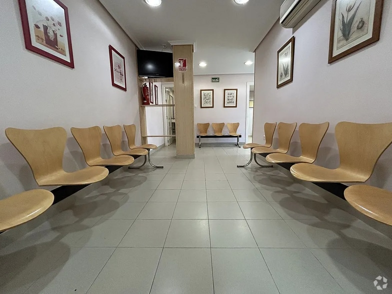 Retail in Toledo, Toledo for lease - Interior Photo - Image 1 of 1