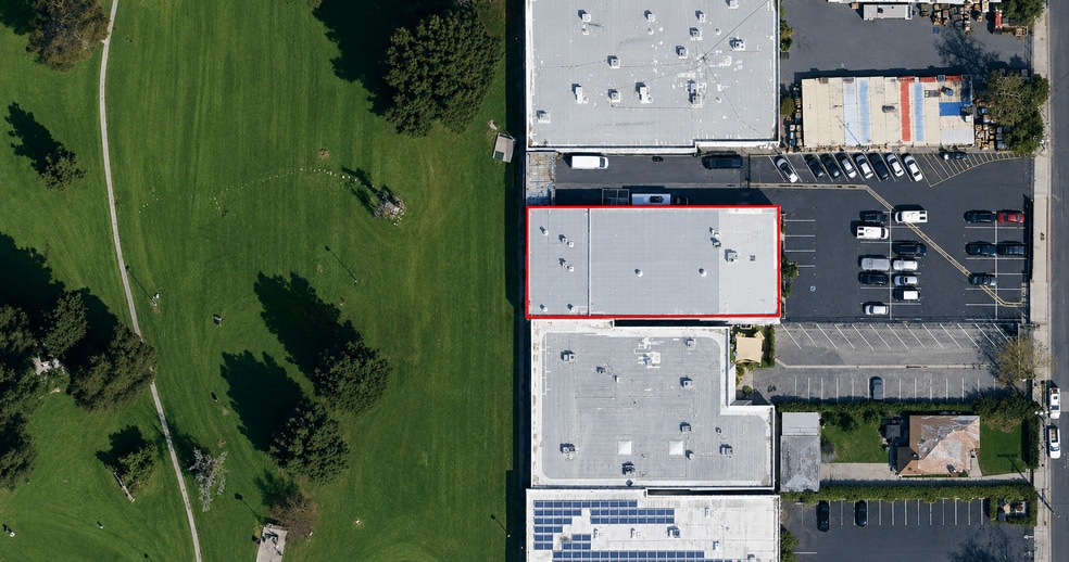 6633 Valjean Ave, Van Nuys, CA for lease - Building Photo - Image 3 of 10