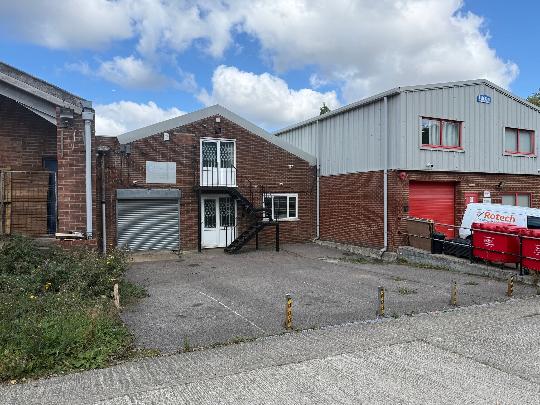 2 Brownfields Court, Welwyn Garden City for lease Building Photo- Image 1 of 10