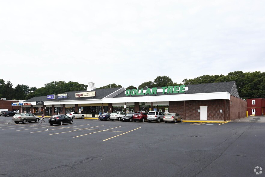 735 Belmont St, Brockton, MA à louer - Photo du bâtiment - Image 2 de 3