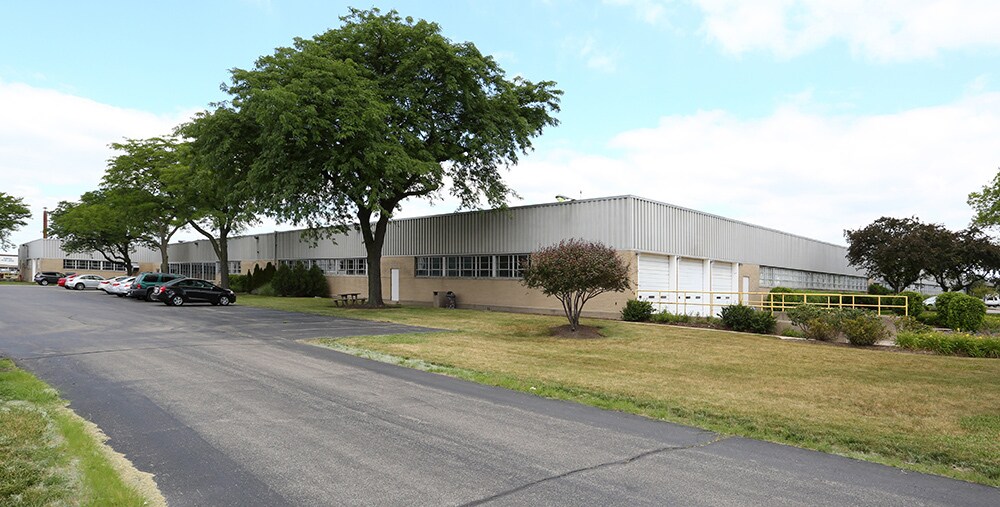7300-7400 Linder Ave, Skokie, IL à louer Photo du bâtiment- Image 1 de 14