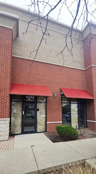16703 S Harlem Ave, Tinley Park, IL for lease - Building Photo - Image 3 of 21