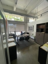 444 N 4th St, Philadelphia, PA for lease Interior Photo- Image 2 of 12