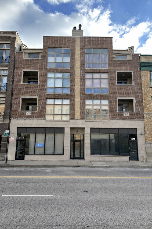 More details for 1475 W Irving Park Rd, Chicago, IL - Retail for Lease