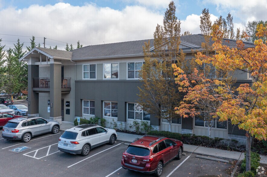 803 Kirkland Ave, Kirkland, WA à louer - Photo principale - Image 2 de 5
