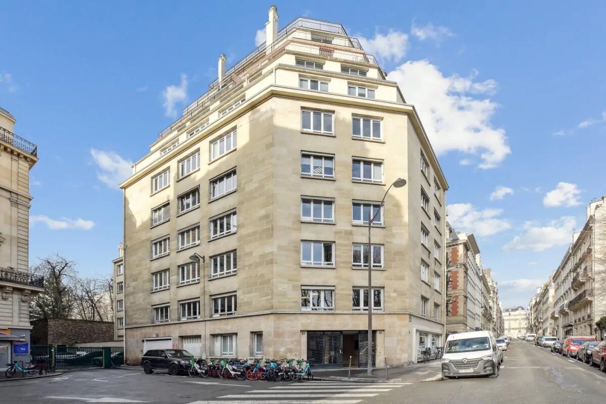 21 Rue D'Artois, Paris for lease Building Photo- Image 1 of 15