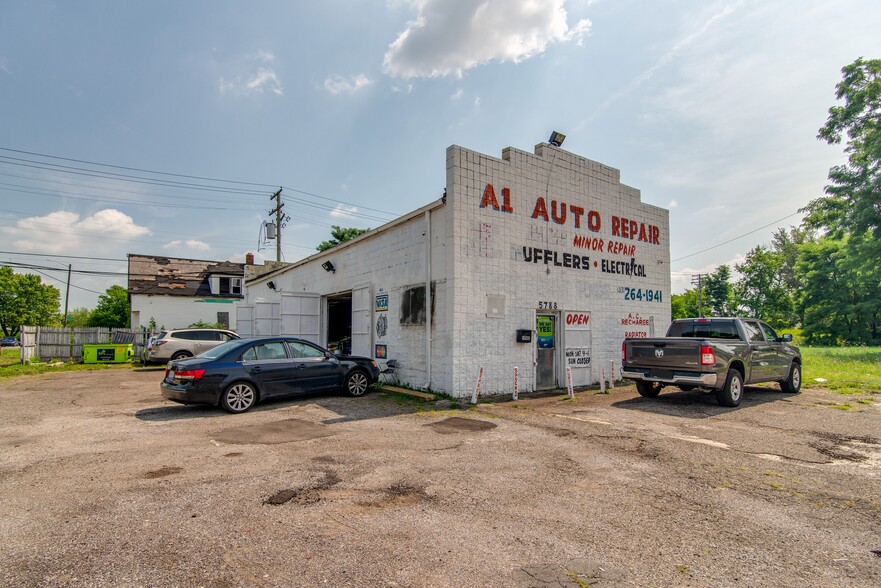 5788 Van Dyke St, Detroit, MI for sale - Building Photo - Image 2 of 26