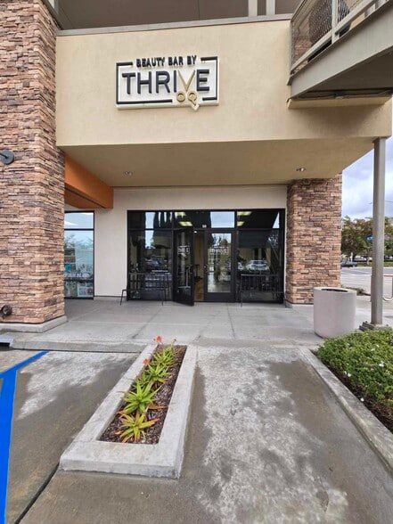 8840 N Magnolia St, Santee, CA for lease - Building Photo - Image 3 of 12