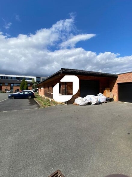 20 Rue Haddock, Villeneuve-d'Ascq à vendre - Photo du bâtiment - Image 2 de 13