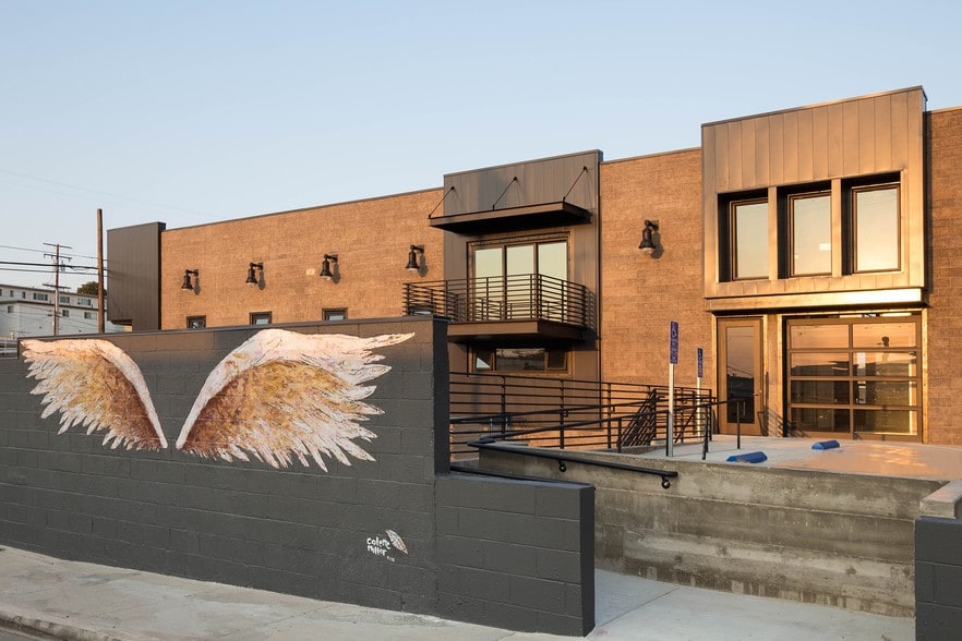 610 E Franklin Ave, El Segundo, CA for lease - Primary Photo - Image 1 of 25