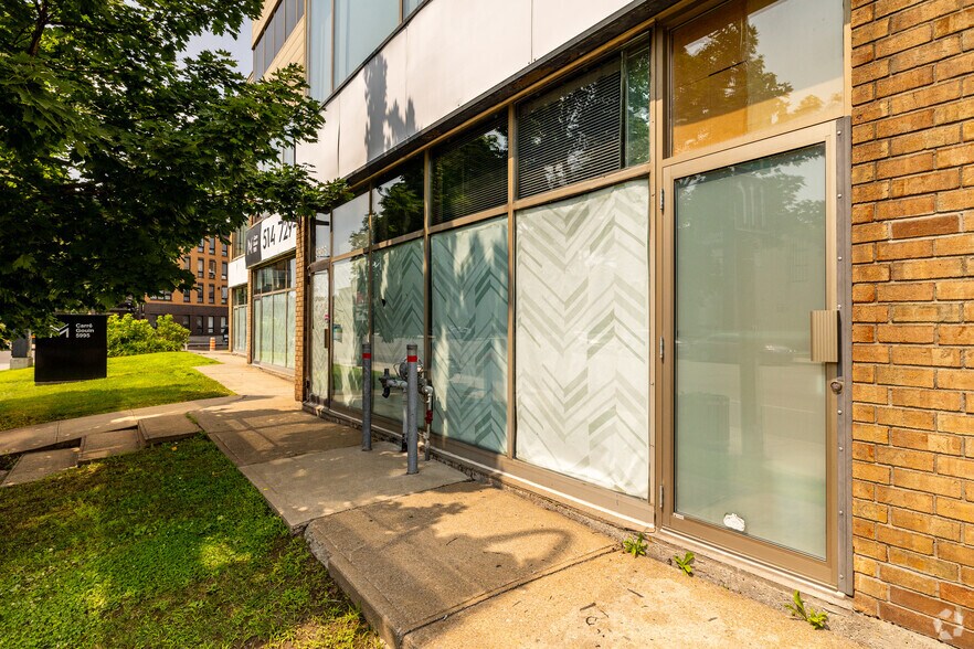 5995 Boul Gouin O, Montréal, QC à louer - Photo du bâtiment - Image 3 de 8